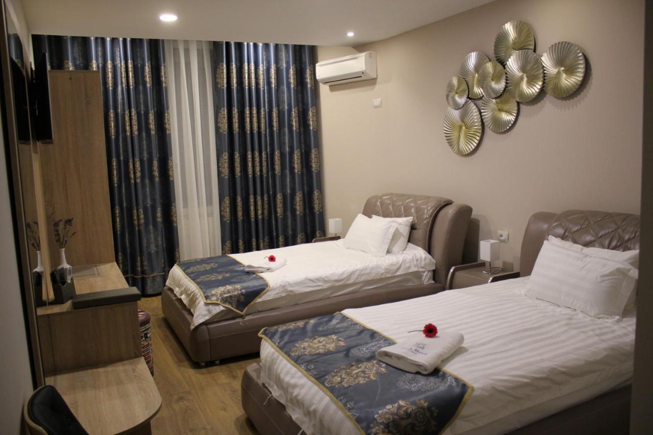 Park Hotel Tirana Yzberish Екстер'єр фото