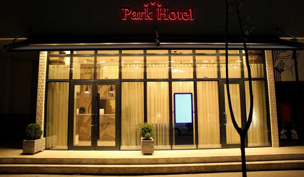 Park Hotel Tirana Yzberish Екстер'єр фото